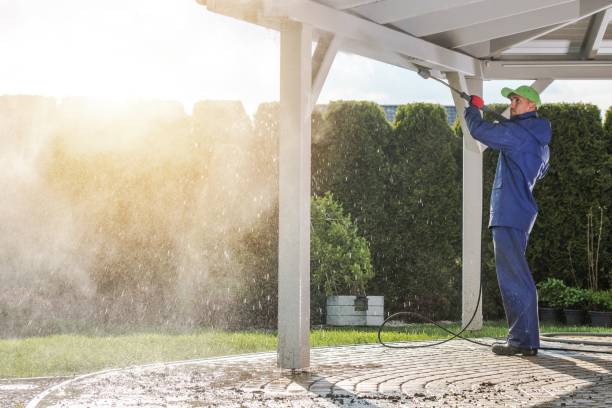 Professional Pressure Washing Services in Laton, CA